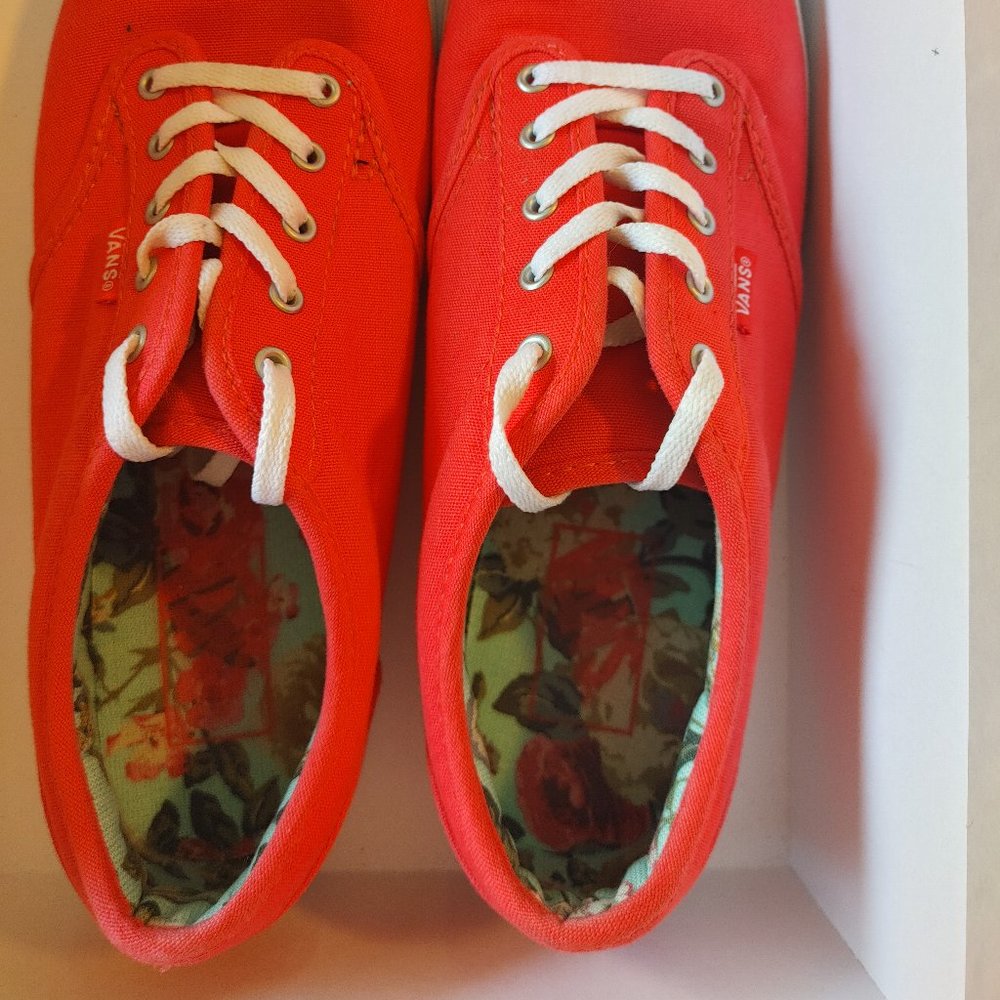 corral Vans low-top Size 9